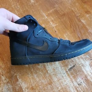 Nike SB Dunk Hi Pro